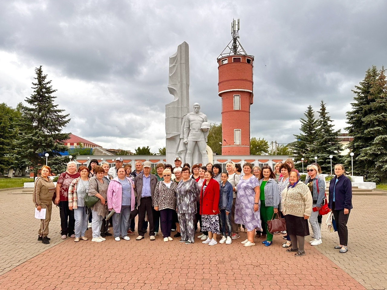 К соседям в гости.
